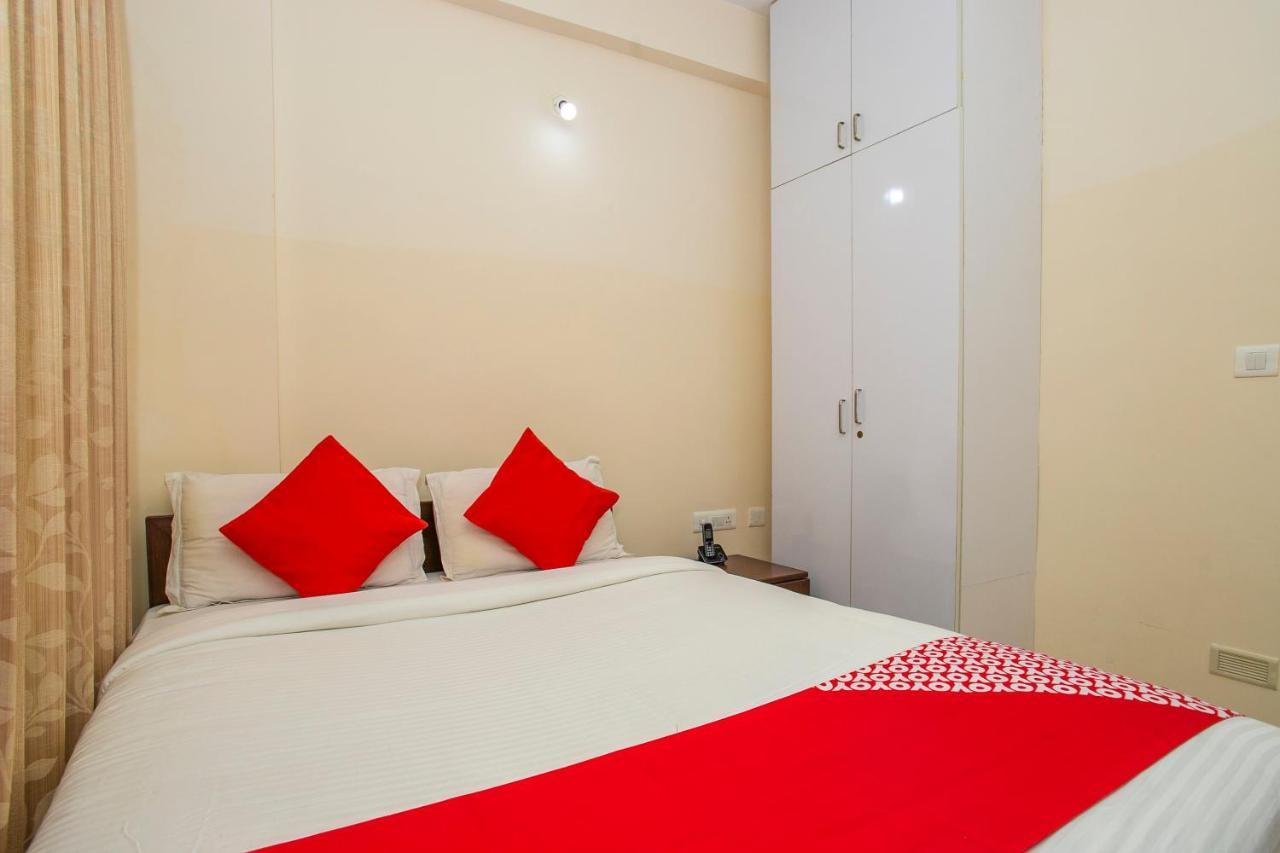 Oyo 4797 Lulu Hospitality Hotel Yelahanka Exterior photo