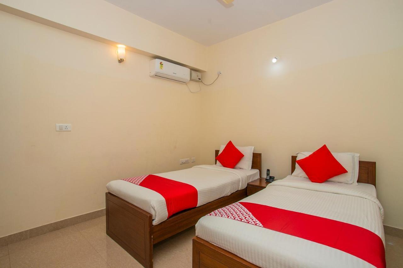 Oyo 4797 Lulu Hospitality Hotel Yelahanka Exterior photo