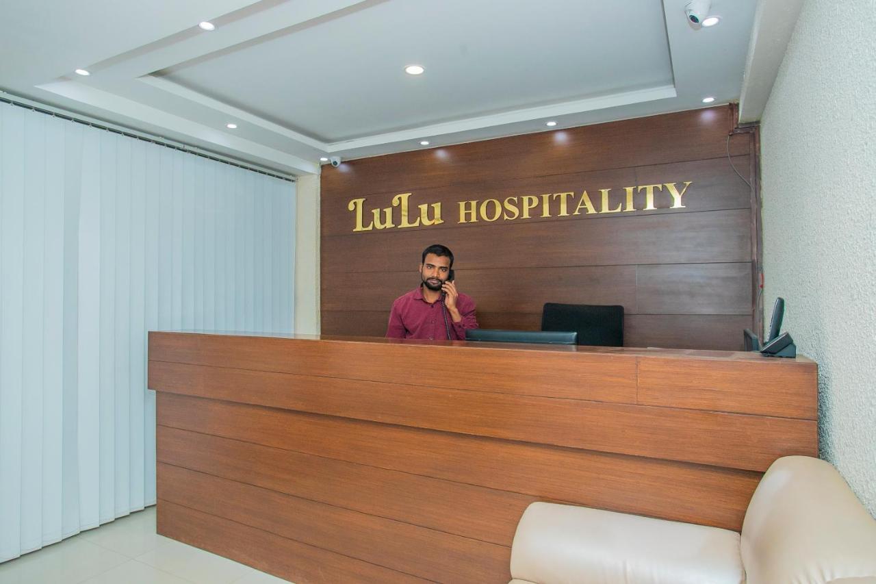 Oyo 4797 Lulu Hospitality Hotel Yelahanka Exterior photo